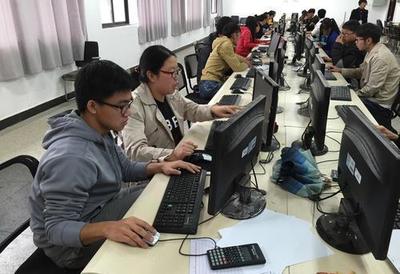 最適合貧困生報考的4個大學(xué)專業(yè)，就業(yè)前景廣闊，薪資優(yōu)厚